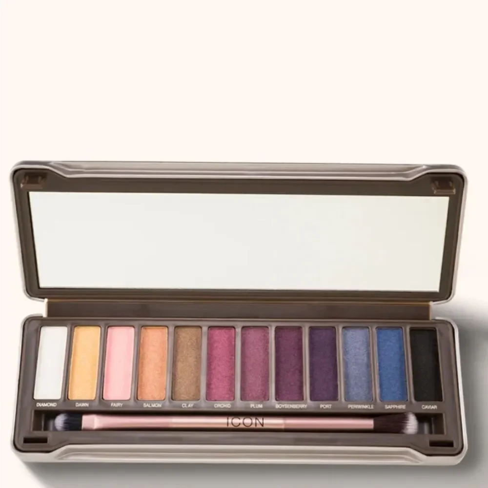 BRAND NEW ELLEN TRACY 12 EYESHADOW PALETTE